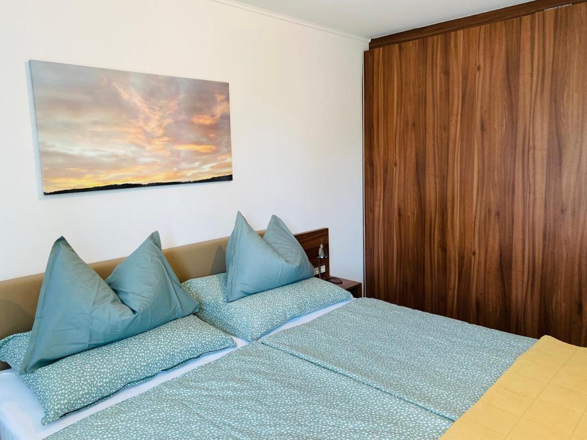 Lotusbluete Appartement In Heviz Mit Tiefgarage Und Panoramaterrasse エクステリア 写真